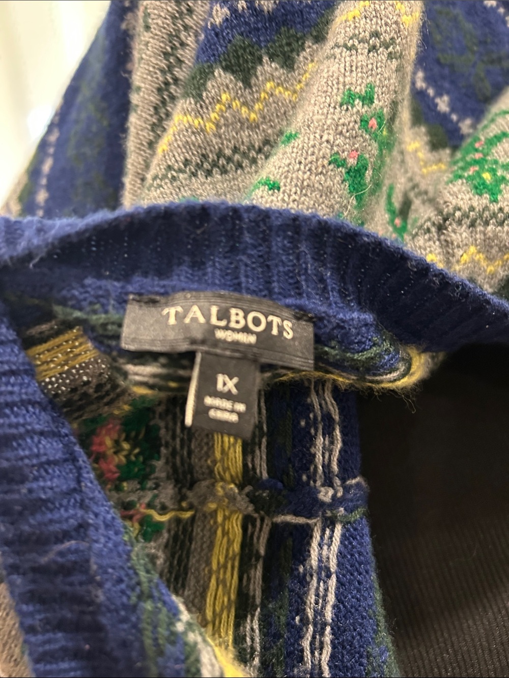 Talbots -Cardigan - Picture 3 of 9